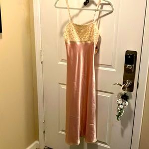 ON SALE NOW!! JONES NEW YORK INTIMATES MAXI SATIN AND LACE EVENING GOWN